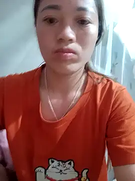 Snapshot of little-effy chatting on July 8, 2026, 10:25 pm little-effy online show from July 8, 2026, 10:25 pm