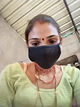 Laxmi9090 online show from May 2, 2026, 5:12 am