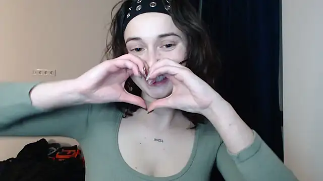 Angelik5371 online show from January 14, 2026, 7:19 pm