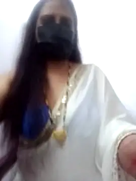 Snapshot of kusbu0077 chatting on February 18, 2026, 4:19 am kusbu0077 online show from February 18, 2026, 4:19 am