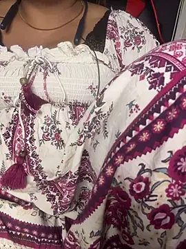 butterflyslay online show from March 7, 2026, 2:58 pm