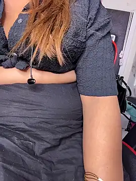 butterflyslay online show from March 22, 2026, 10:51 am