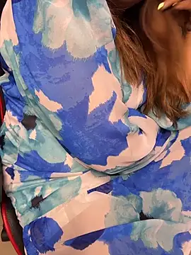 butterflyslay online show from March 30, 2026, 8:48 am