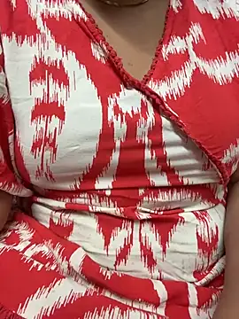 butterflyslay online show from March 31, 2026, 2:24 am