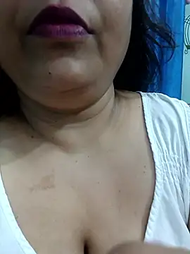 Snapshot of peu8 chatting on May 7, 2026, 2:55 pm peu8 online show from May 7, 2026, 2:55 pm
