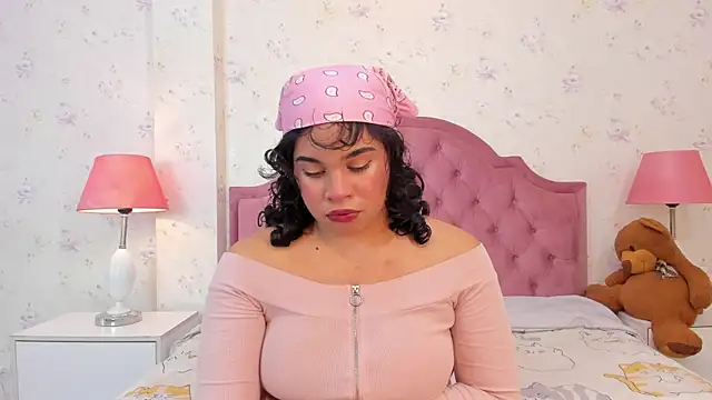 SusanaCreed online show from December 19, 2025, 11:28 am