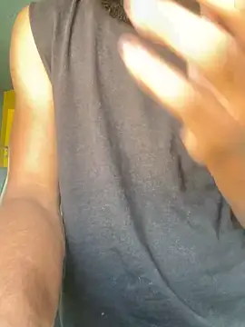 impremiumboy online show from December 17, 2025, 10:10 am