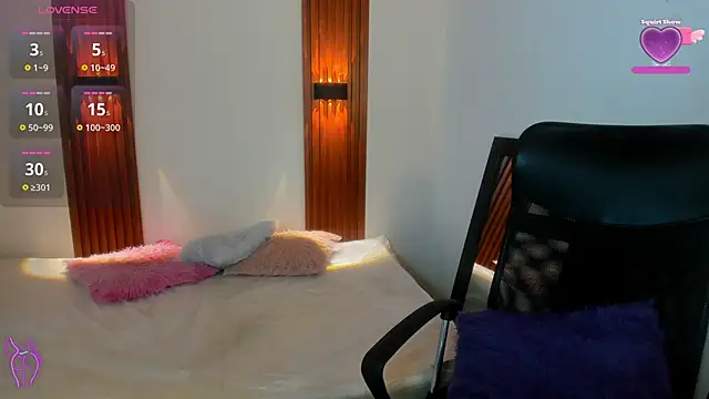 VivianOwen9 online show from January 17, 2026, 11:48 am