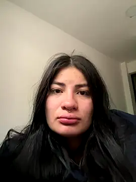 Lunaclarx online show from December 16, 2025, 12:10 pm