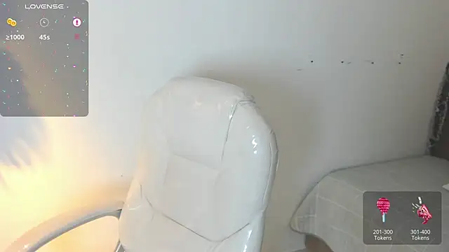 Snapshot of Archie_77 chatting on December 20, 2025, 12:12 pm Archie 77 online show from December 20, 2025, 12:12 pm