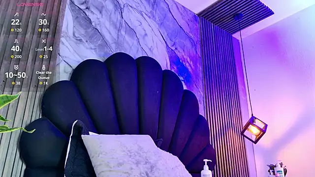 Snapshot of vicky_lopez chatting on January 12, 2026, 11:54 pm vicky lopez online show from January 12, 2026, 11:54 pm