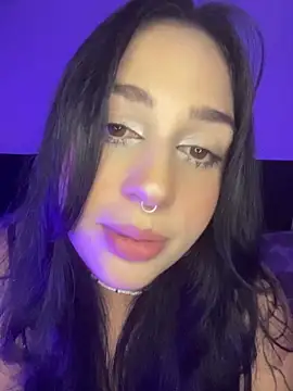 pudizinhaa  online show from April 15, 2026, 4:52 am