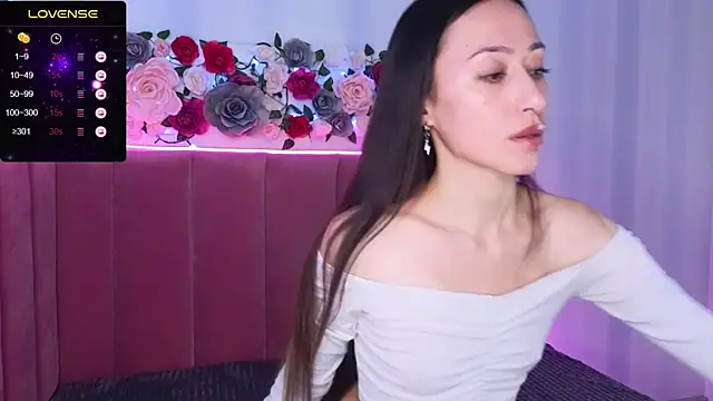 BellaNight online show from December 16, 2025, 5:01 am