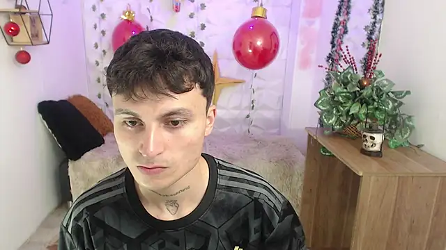 Noah Vera online show from December 20, 2025, 3:24 am