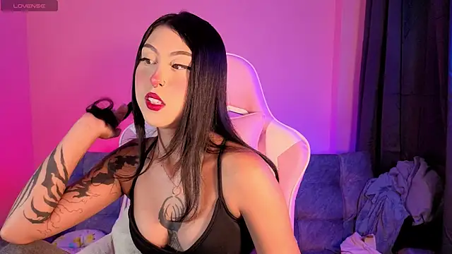 sharonbone online show from April 9, 2026, 4:01 am