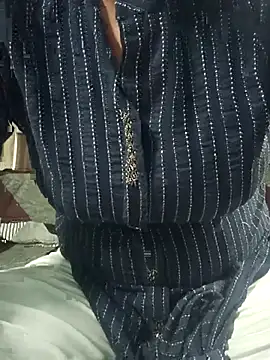 teena-11 online show from February 16, 2026, 3:52 pm