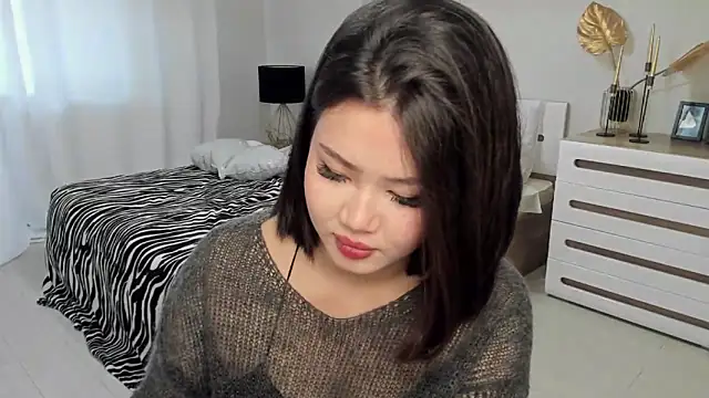 Snapshot of Brunette_Charm chatting on February 10, 2026, 11:25 am Brunette Charm online show from February 10, 2026, 11:25 am