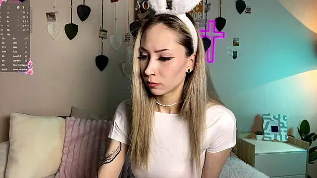 Snapshot of sun_under_skyy chatting on May 2, 2026, 3:44 am sun under skyy online show from May 2, 2026, 3:44 am