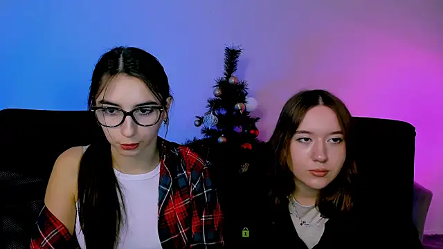 mila firee online show from December 16, 2025, 12:10 pm