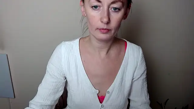 LiaSeass  online show from January 8, 2026, 11:56 am