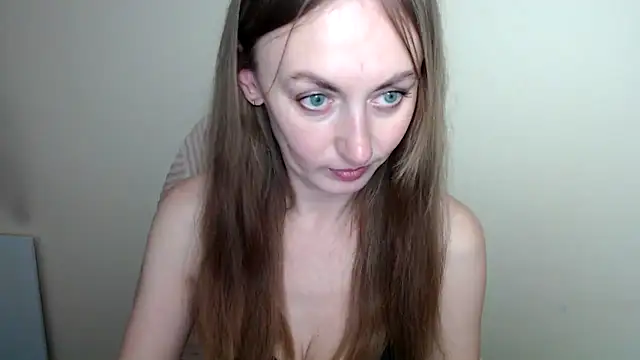 LiaSeass  online show from May 24, 2026, 11:15 am