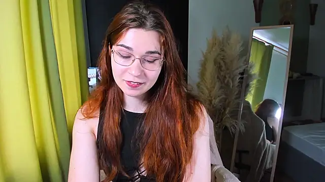 Snapshot of Ann_Couette chatting on July 23, 2026, 12:58 pm Ann Couette online show from July 23, 2026, 12:58 pm