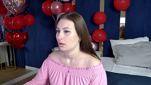 Snapshot of NoraFoxes chatting on February 19, 2026, 5:25 am NoraFoxes online show from February 19, 2026, 5:25 am