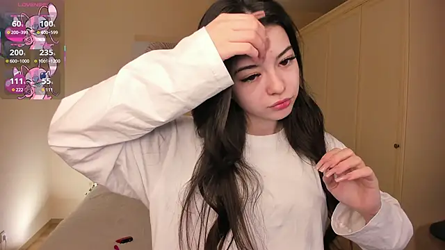 LisaColee online show from February 12, 2026, 7:42 pm