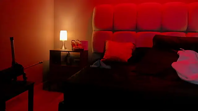 veromilff online show from March 8, 2026, 2:04 am