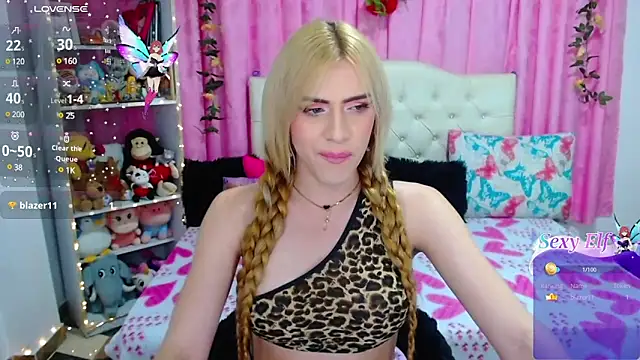 Snapshot of golden_girl01 chatting on February 21, 2025, 10:26 pm golden girl01 online show from February 21, 2025, 10:26 pm