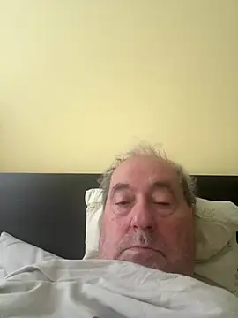Snapshot of csikar chatting on June 24, 2026, 4:33 am csikar online show from June 24, 2026, 4:33 am