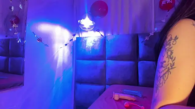 Victoria01  online show from February 15, 2026, 3:14 am