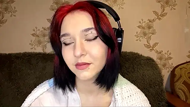 EmilyVeiro online show from January 9, 2026, 5:04 pm