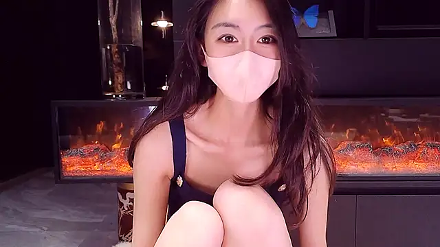 Anan-077 online show from July 18, 2026, 4:33 pm