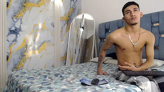 DIAMOND BLACKS online show from April 12, 2026, 7:35 am