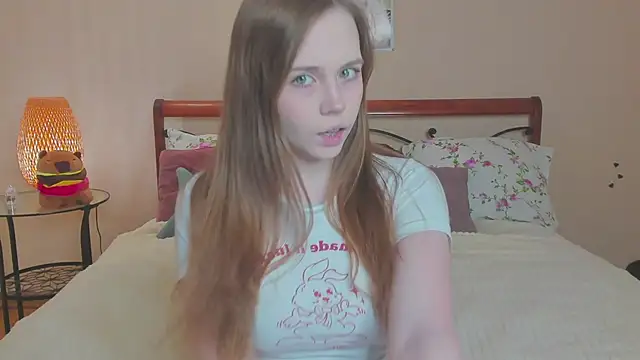 Snapshot of miya_soft chatting on February 6, 2026, 1:32 am miya soft online show from February 6, 2026, 1:32 am