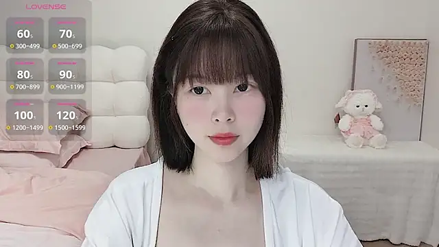 Anna-2005 online show from June 12, 2026, 5:17 am