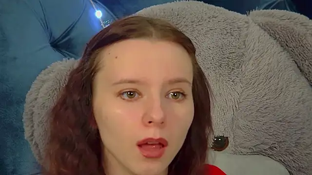 ArinaKubrick online show from December 16, 2025, 4:56 pm