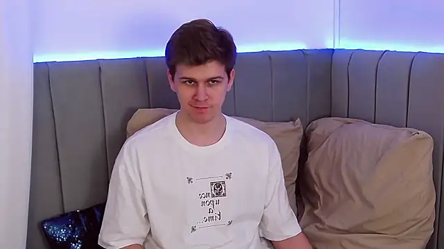 NickJohnas online show from December 19, 2025, 9:16 am