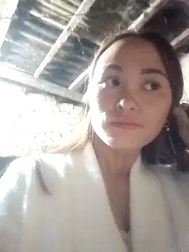 Snapshot of ngaytho004 chatting on December 18, 2025, 1:17 pm ngaytho004 online show from December 18, 2025, 1:17 pm