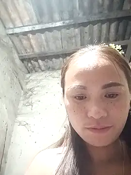 Snapshot of ngaytho004 chatting on December 21, 2025, 10:44 am ngaytho004 online show from December 21, 2025, 10:44 am