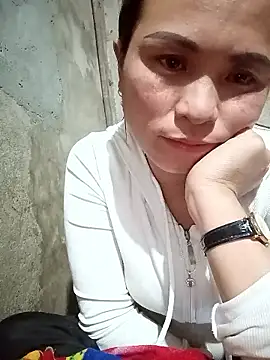 Snapshot of ngaytho004 chatting on January 7, 2026, 1:02 pm ngaytho004 online show from January 7, 2026, 1:02 pm