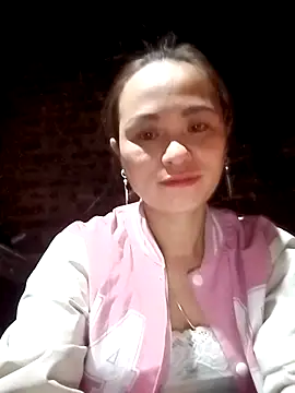 Snapshot of ngaytho004 chatting on January 10, 2026, 9:52 pm ngaytho004 online show from January 10, 2026, 9:52 pm