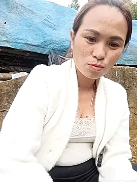 Snapshot of ngaytho004 chatting on January 11, 2026, 9:58 am ngaytho004 online show from January 11, 2026, 9:58 am