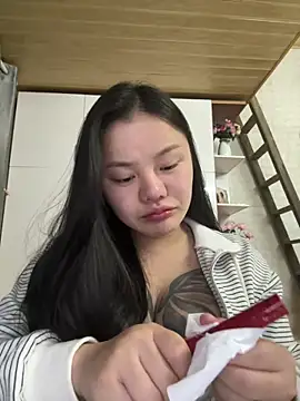 Snapshot of leo-kitty chatting on March 2, 2026, 2:24 pm leo-kitty online show from March 2, 2026, 2:24 pm