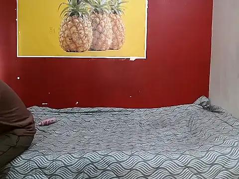 Snapshot of Lovelycouple25 chatting on February 22, 2026, 6:46 am Lovelycouple25 online show from February 22, 2026, 6:46 am