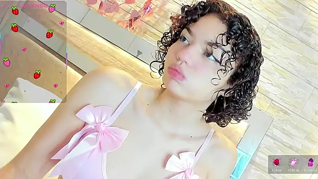 Snapshot of chloe_cortez chatting on February 19, 2026, 10:44 am chloe cortez online show from February 19, 2026, 10:44 am