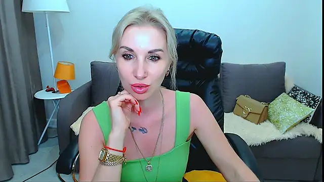 Hanna--Sweet online show from May 21, 2026, 4:03 pm