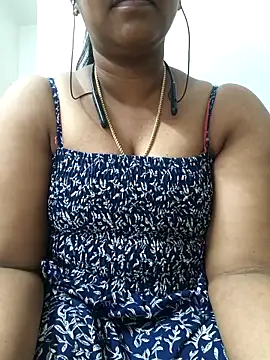 Snapshot of pattupattuma27 chatting on February 5, 2026, 8:41 am pattupattuma27 online show from February 5, 2026, 8:41 am