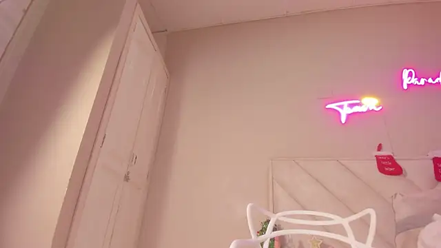 Snapshot of _emily__st chatting on December 20, 2025, 2:46 pm emily st online show from December 20, 2025, 2:46 pm